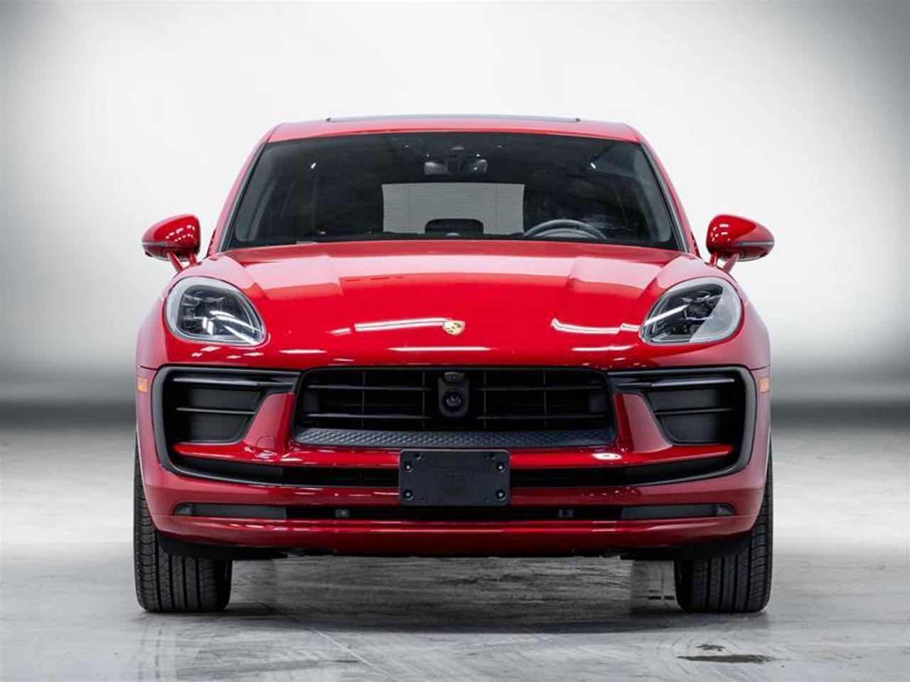 2025 Porsche Macan Base 4dr All-Wheel Drive Photo2
