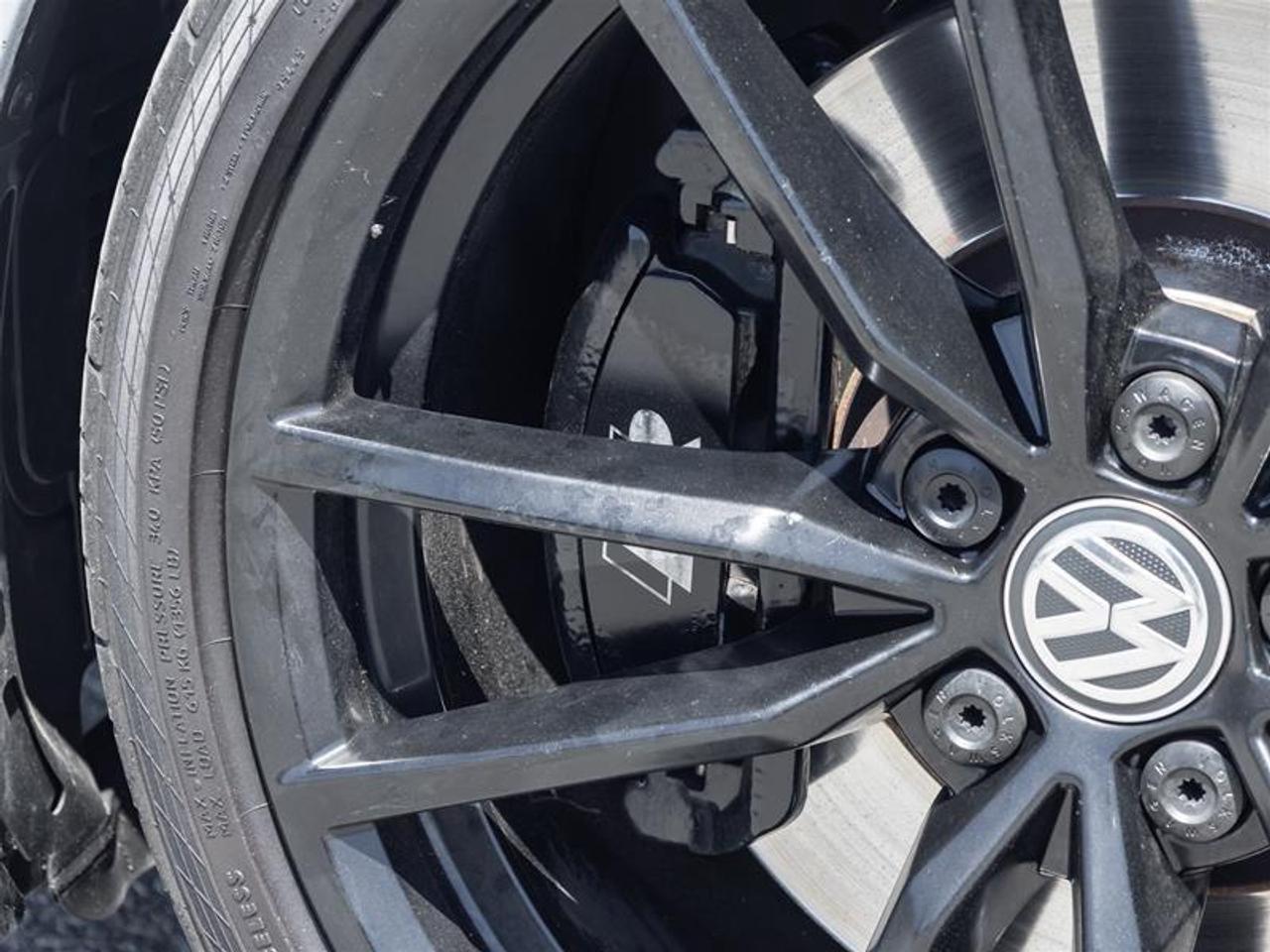 2019 Volkswagen Golf R 2.0 TSI (DSG) 4dr All-Wheel Drive 4MOTION Hatchback Photo