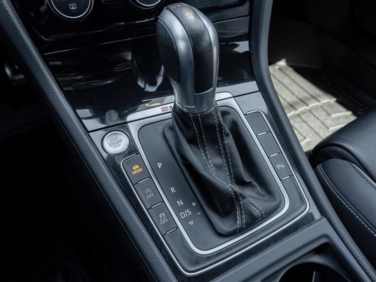 2019 Volkswagen Golf R 2.0 TSI (DSG) 4dr All-Wheel Drive 4MOTION Hatchback Photo