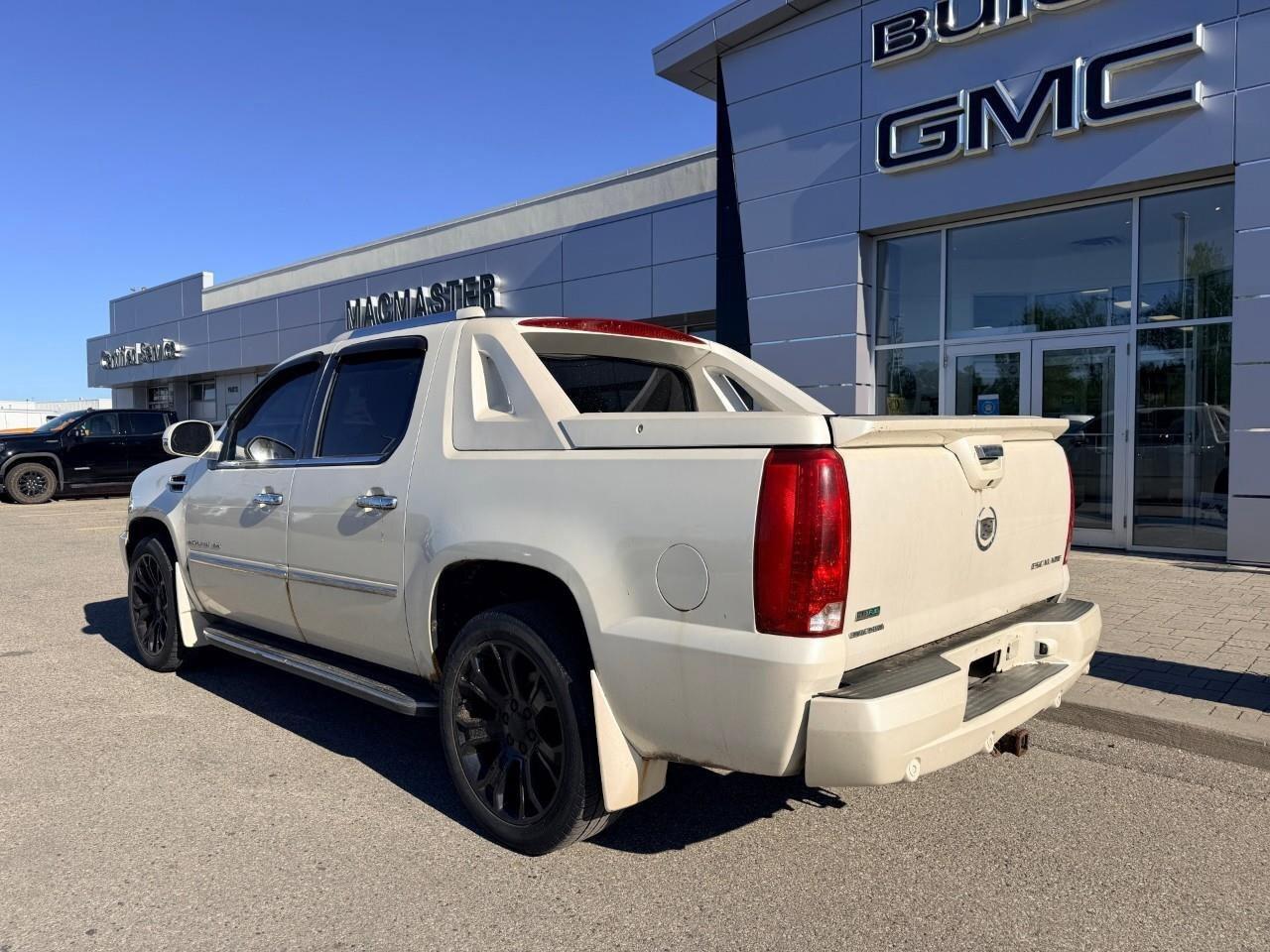 2010 Cadillac Escalade EXT AWD 4dr Photo