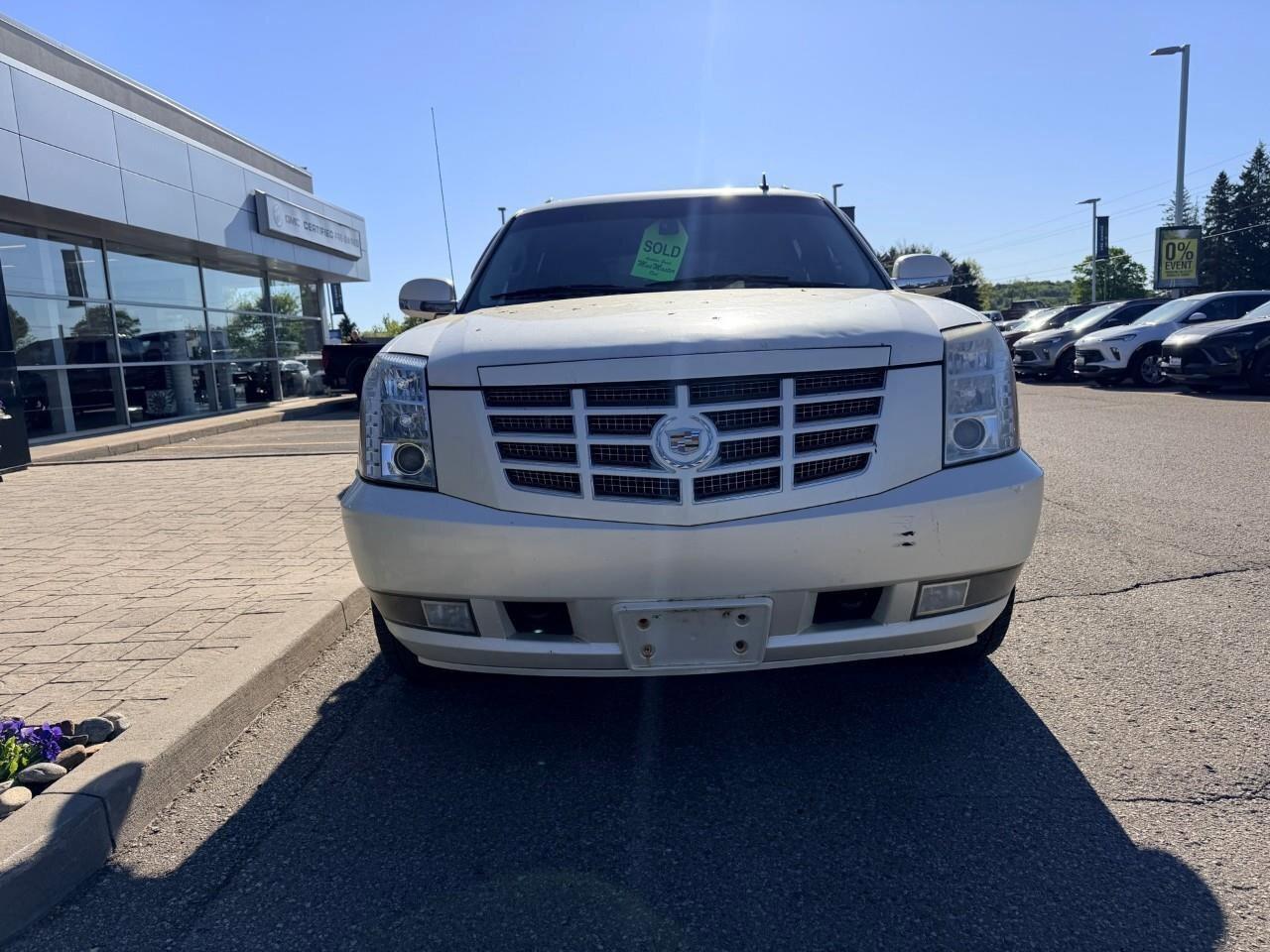 2010 Cadillac Escalade EXT AWD 4dr Photo