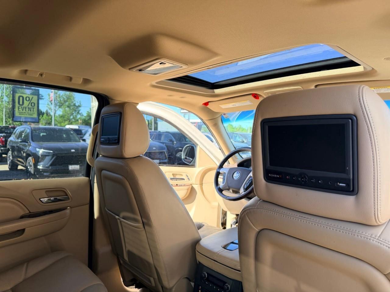 2010 Cadillac Escalade EXT AWD 4dr Photo