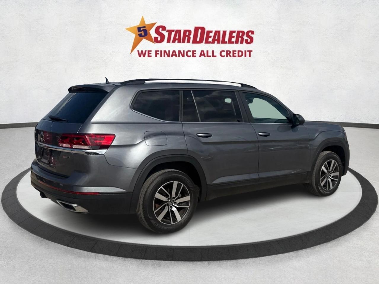 2022 Volkswagen Atlas 7 PASS LEATHER HEATED SEATS WE FINANCE ALL CREDIT Photo