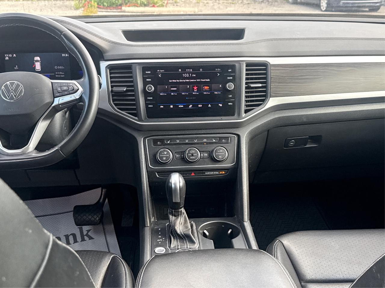 2022 Volkswagen Atlas 7 PASS LEATHER HEATED SEATS WE FINANCE ALL CREDIT Photo