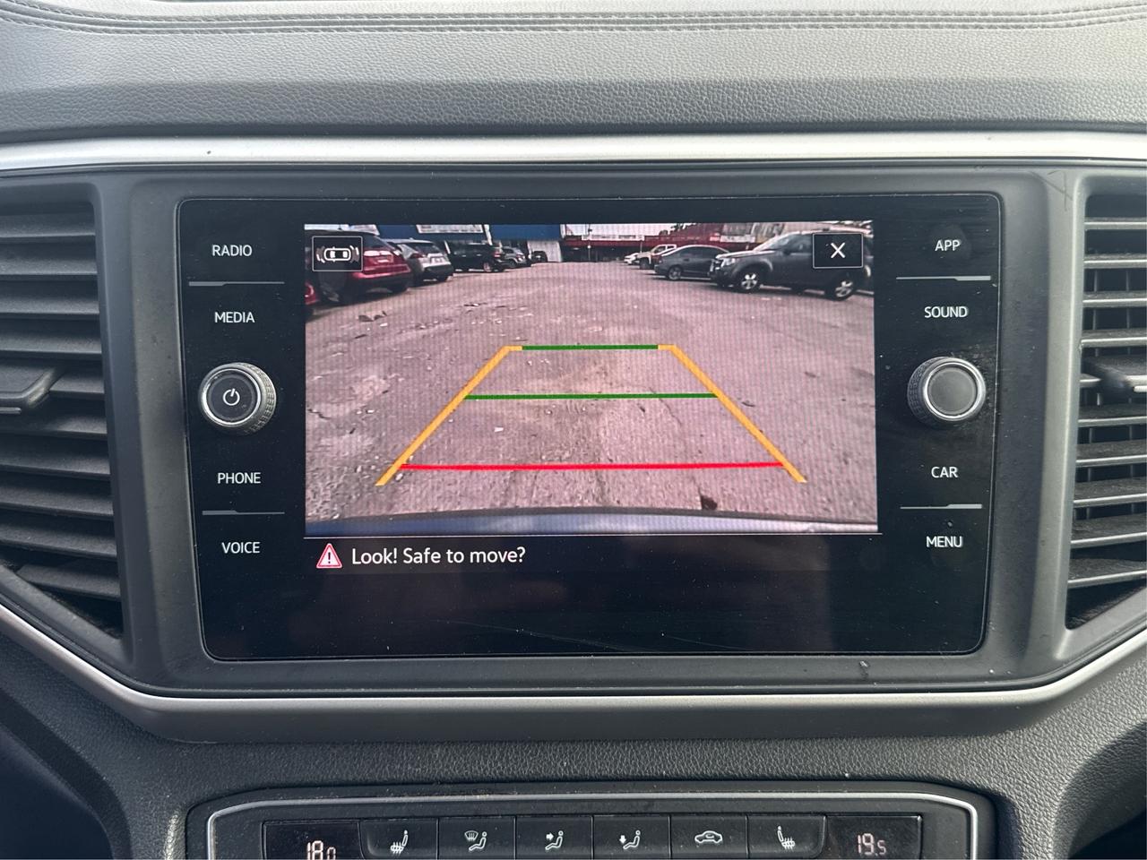 2022 Volkswagen Atlas 7 PASS LEATHER HEATED SEATS WE FINANCE ALL CREDIT Photo