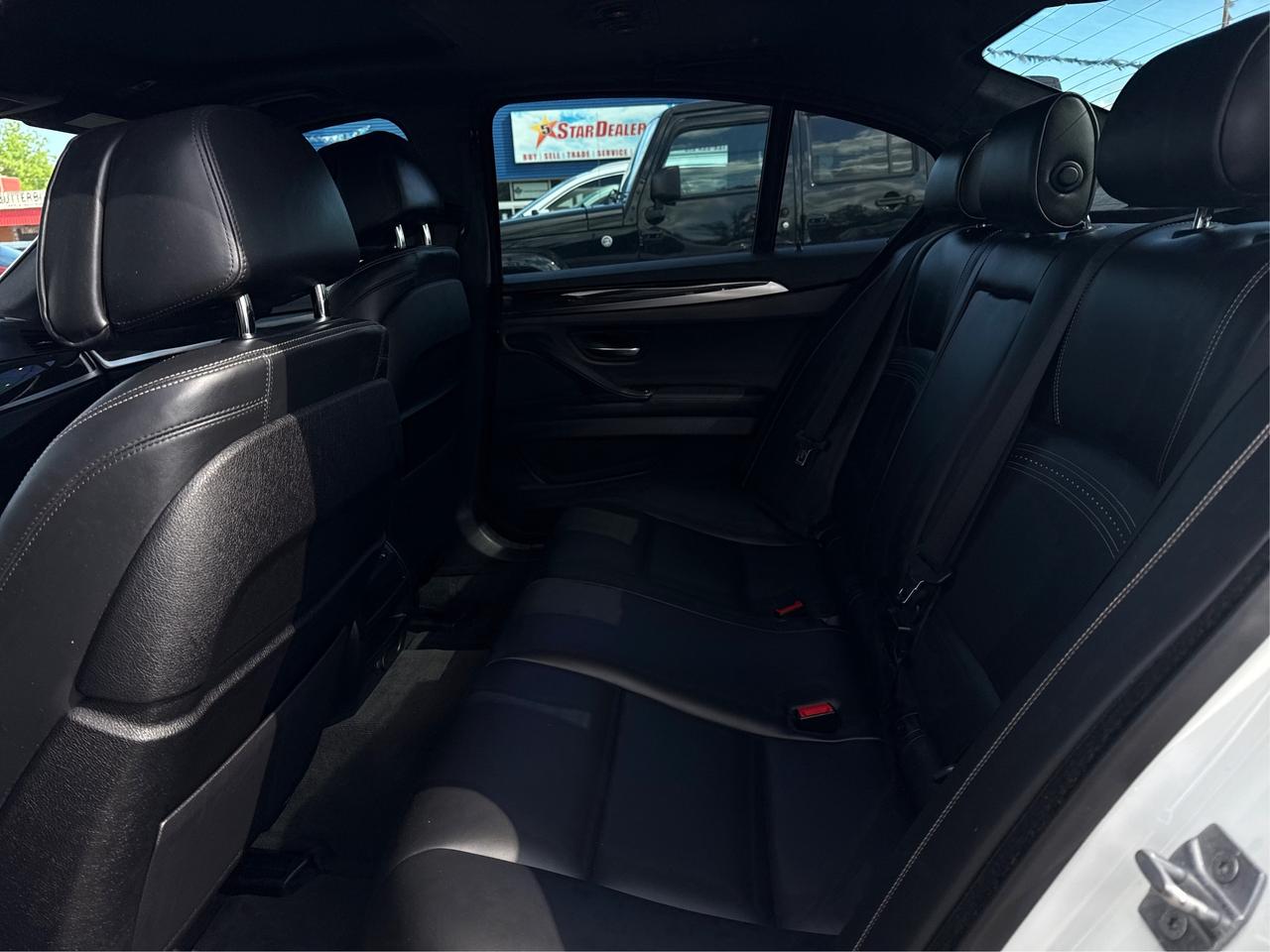 2016 BMW 5 Series NAV LEATHER SUNROOF WE FINANCE ALL CREDIT Photo