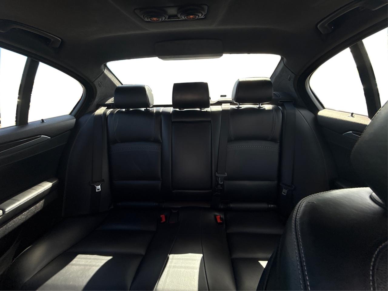 2016 BMW 5 Series NAV LEATHER SUNROOF WE FINANCE ALL CREDIT Photo