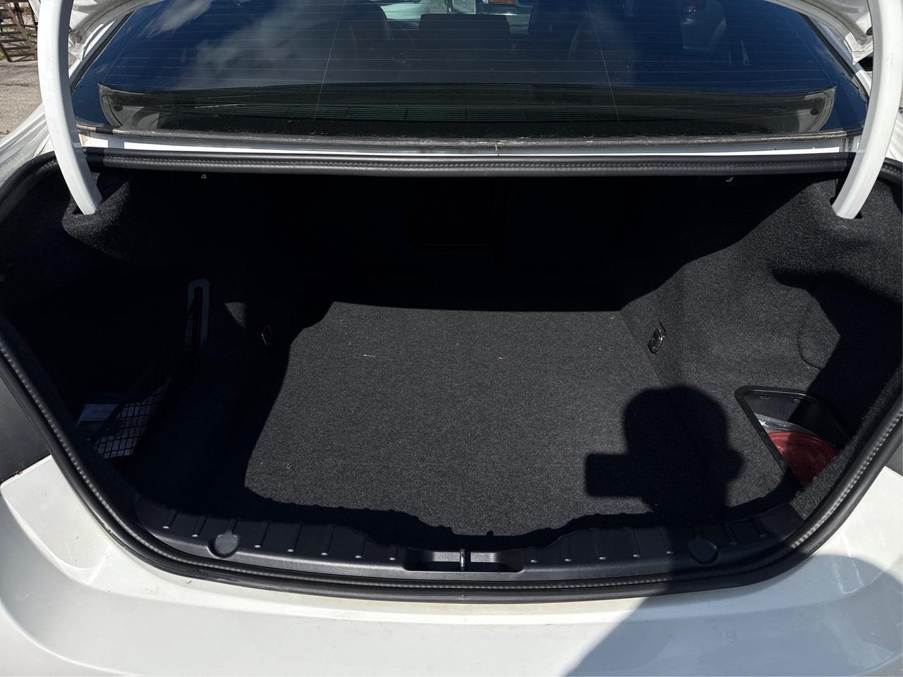 2016 BMW 5 Series NAV LEATHER SUNROOF WE FINANCE ALL CREDIT Photo