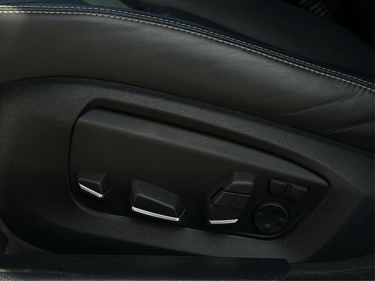 2016 BMW 5 Series NAV LEATHER SUNROOF WE FINANCE ALL CREDIT Photo