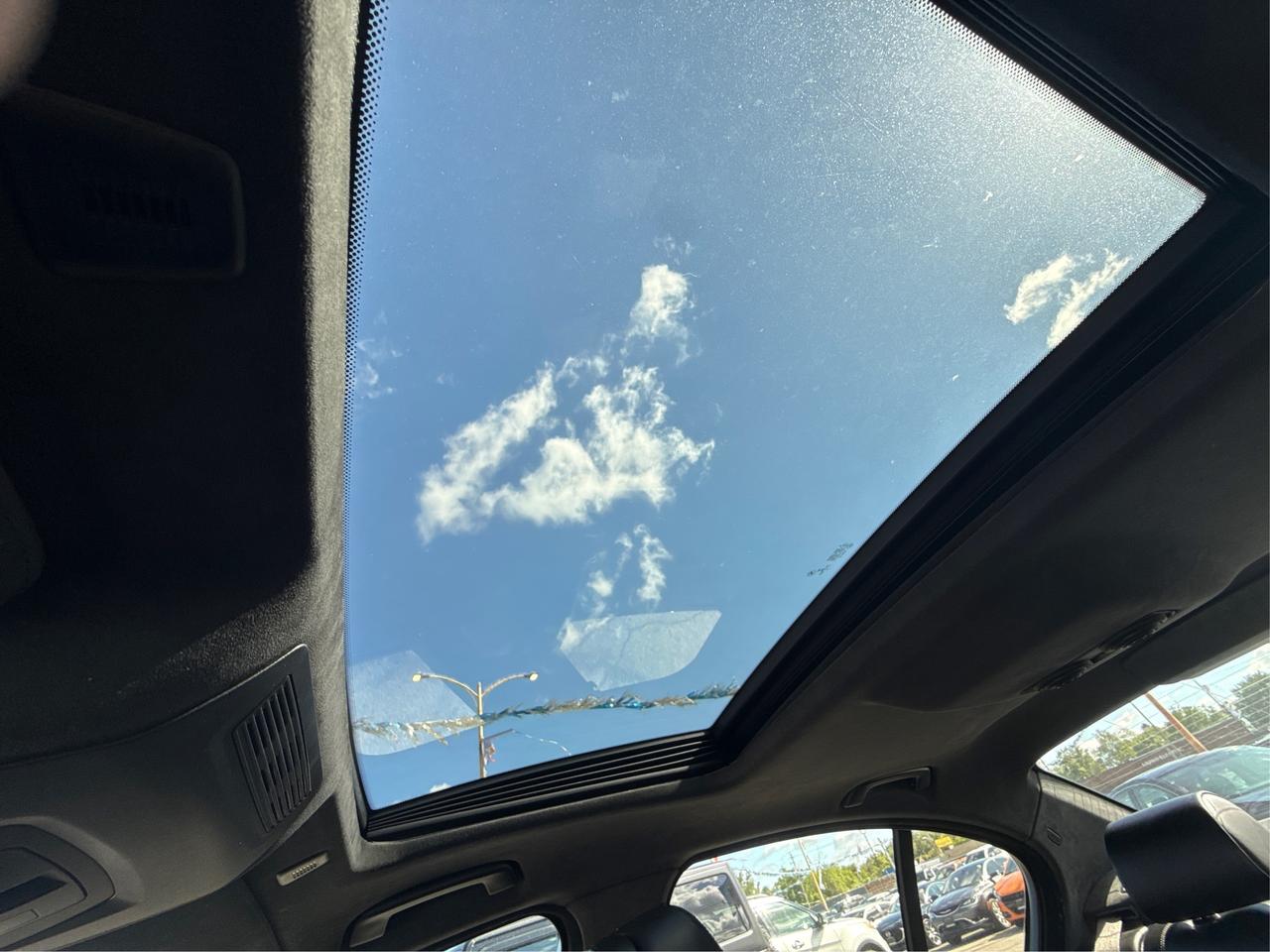 2016 BMW 5 Series NAV LEATHER SUNROOF WE FINANCE ALL CREDIT Photo