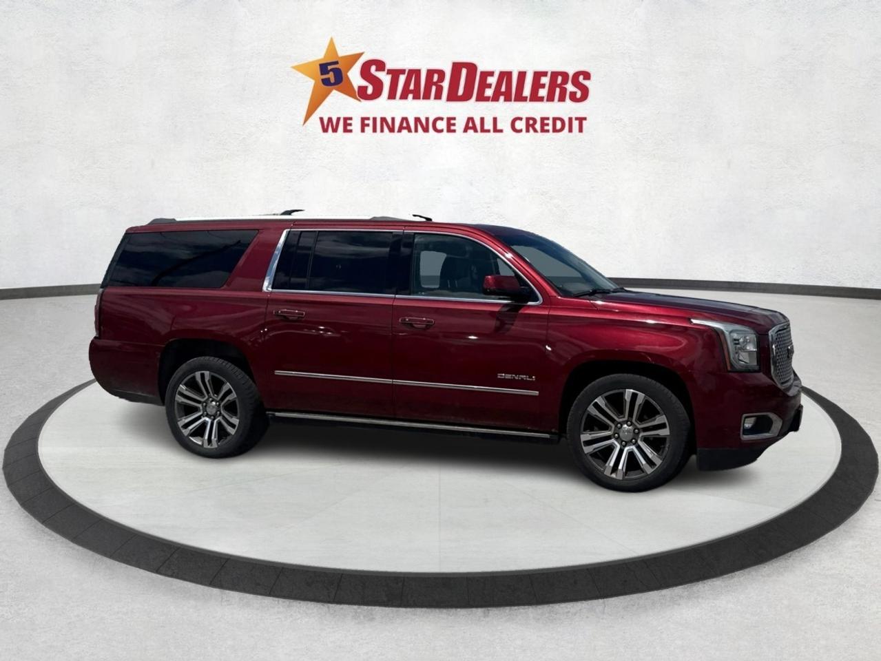2017 GMC Yukon XL 4WD Denali ONE OWNER NAV LEATHER ROOF WE FINANCE Photo