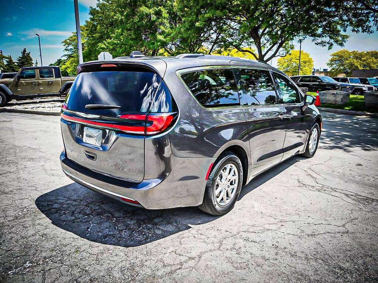 2022 Chrysler Pacifica  Photo