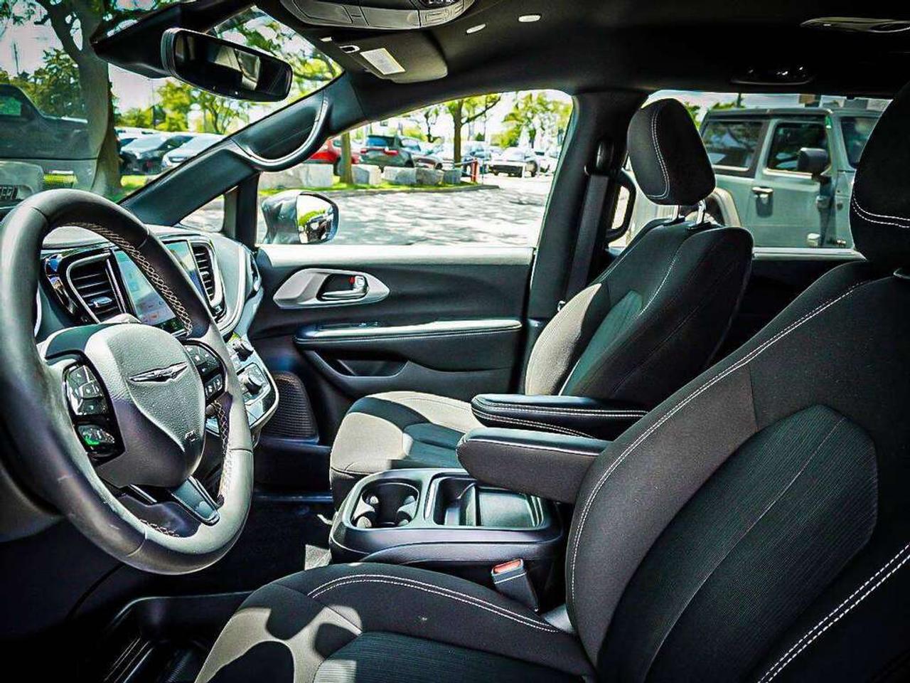 2022 Chrysler Pacifica  Photo
