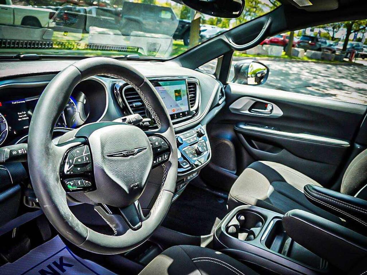 2022 Chrysler Pacifica  Photo