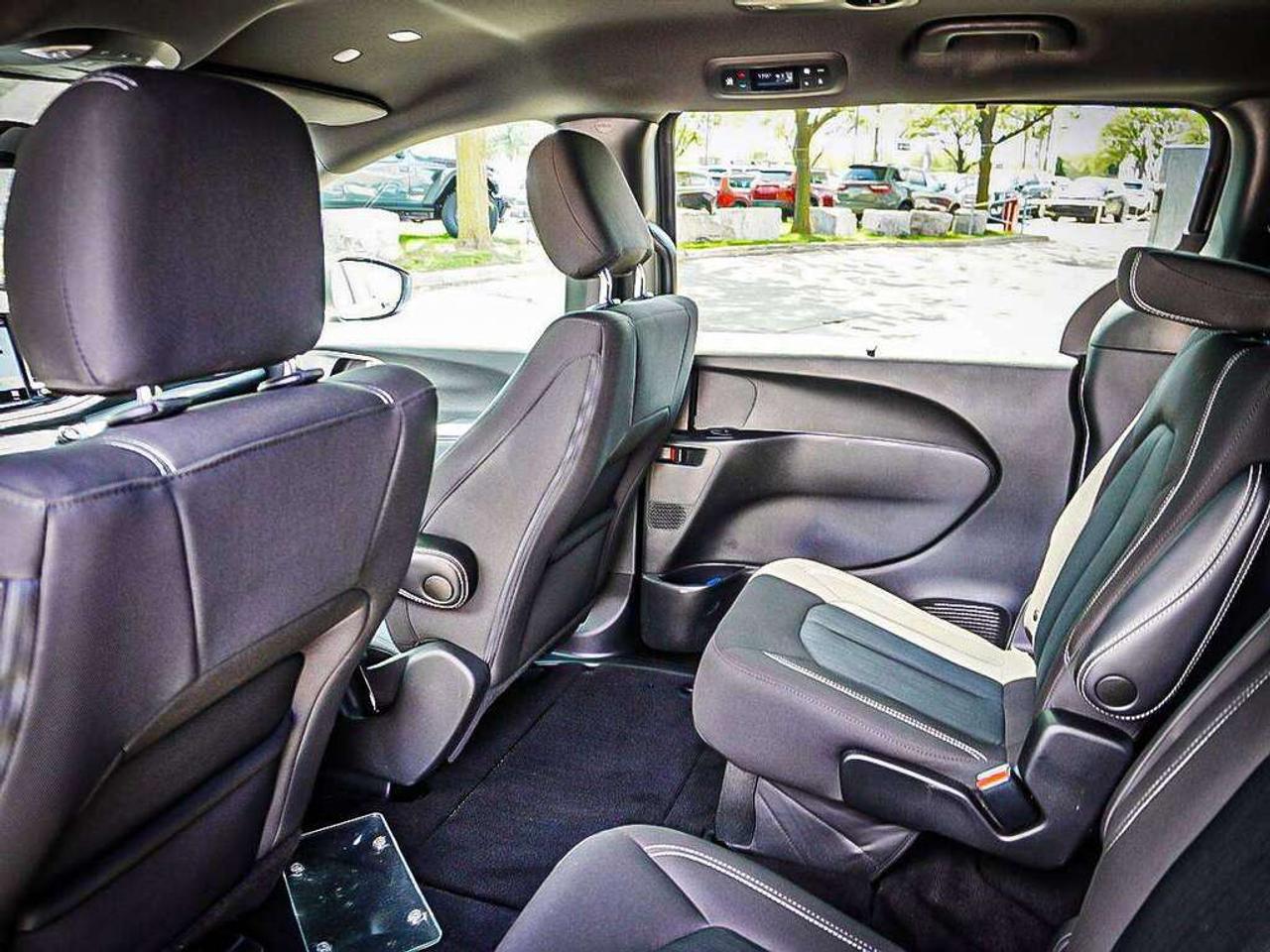 2022 Chrysler Pacifica  Photo