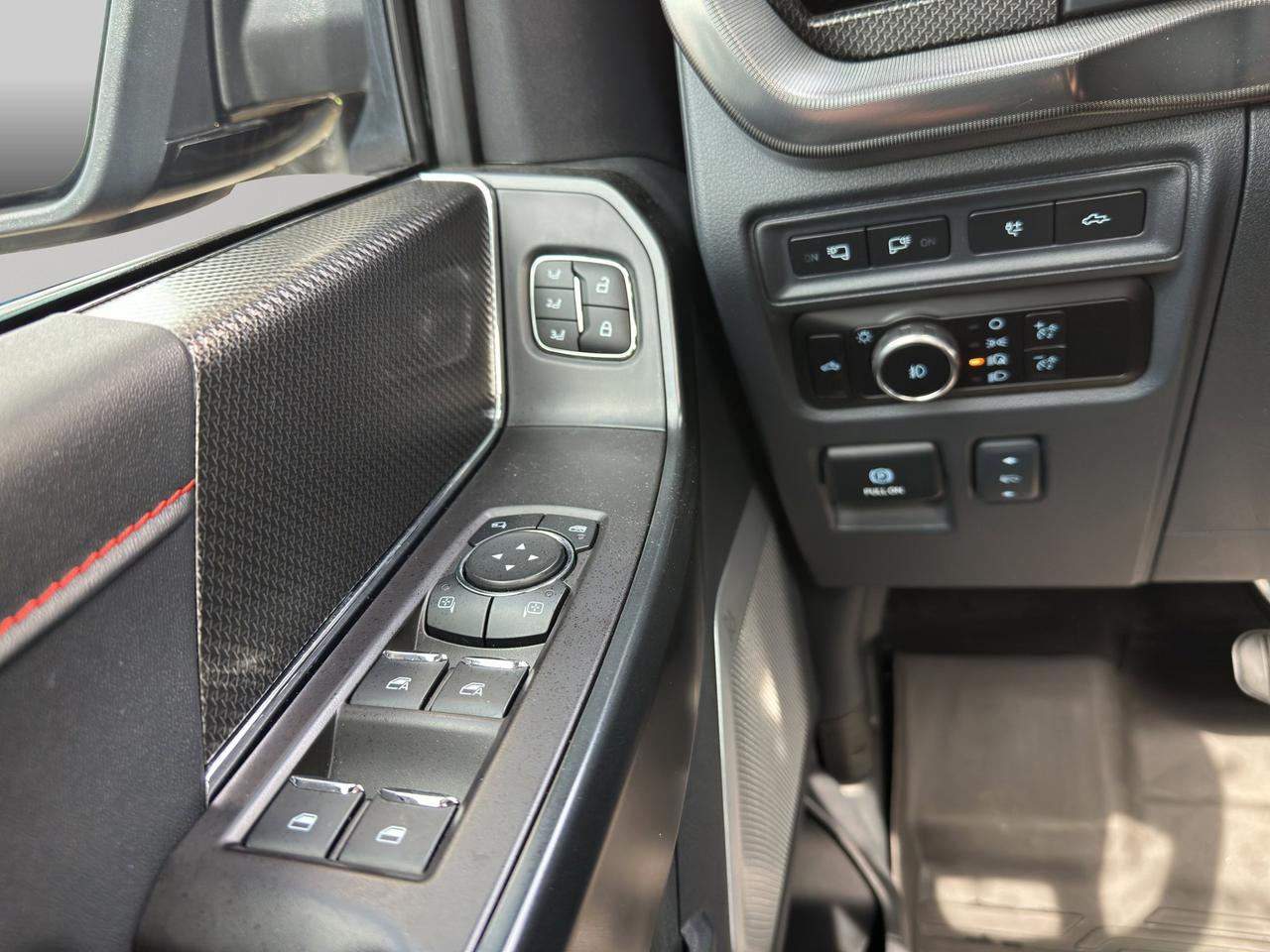 2024 Ford F-150 Raptor | Reverse Cam | Heated Seats | AC | Photo