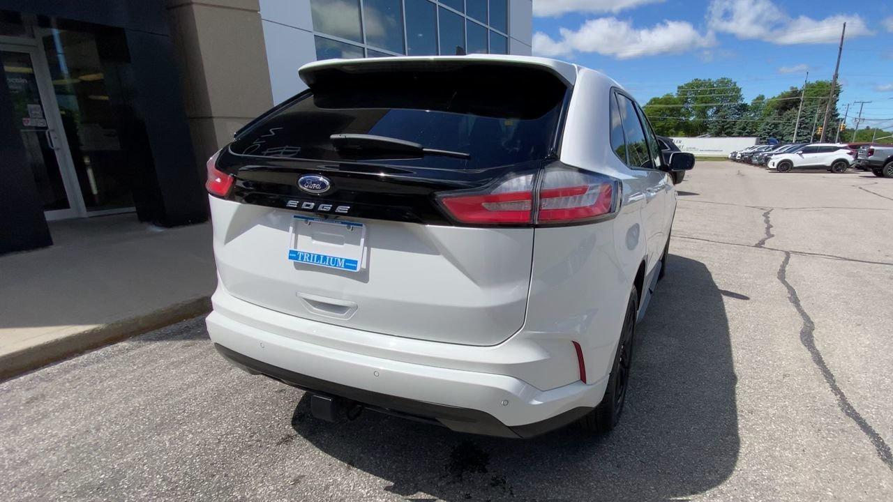 2022 Ford Edge ST Line Photo