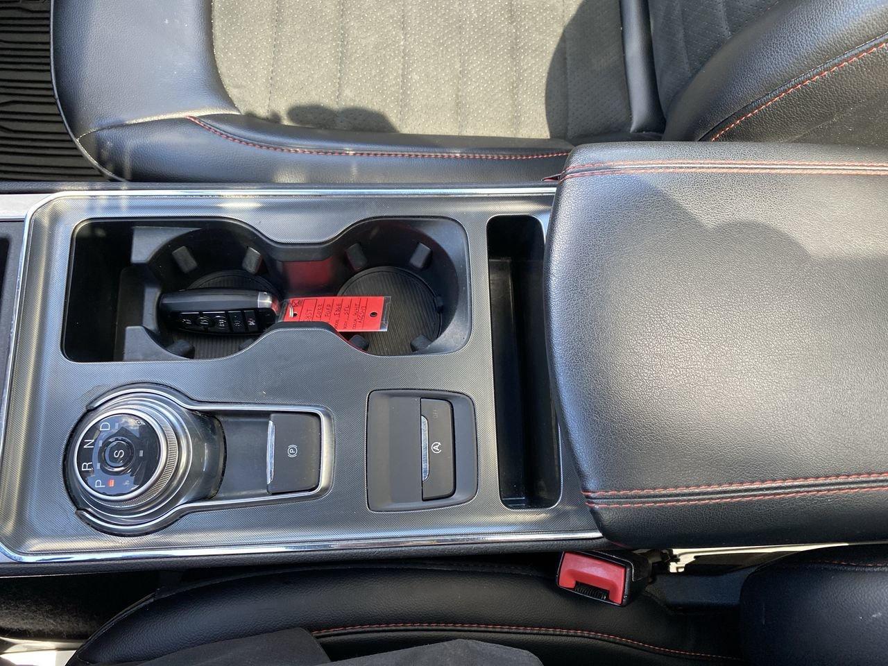 2022 Ford Edge ST Line Photo