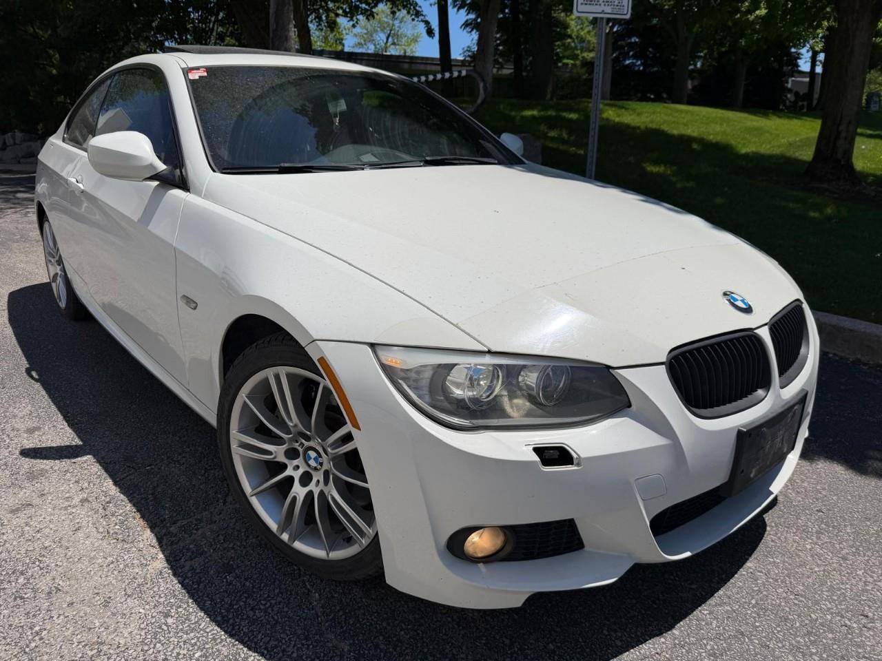 2011 BMW 335 i xDrive 2dr All-Wheel Drive Coupe Photo0