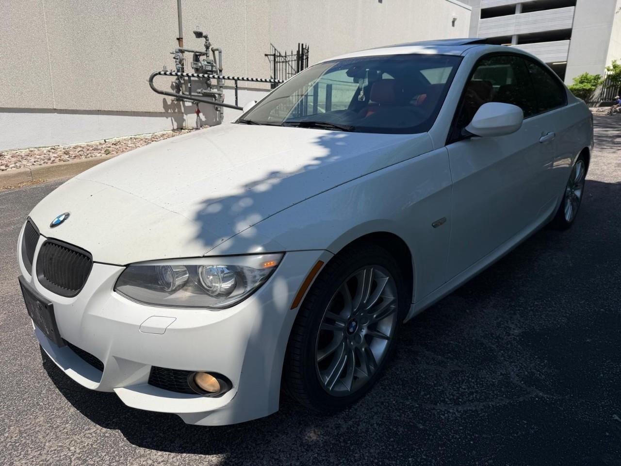 2011 BMW 335 i xDrive 2dr All-Wheel Drive Coupe Photo