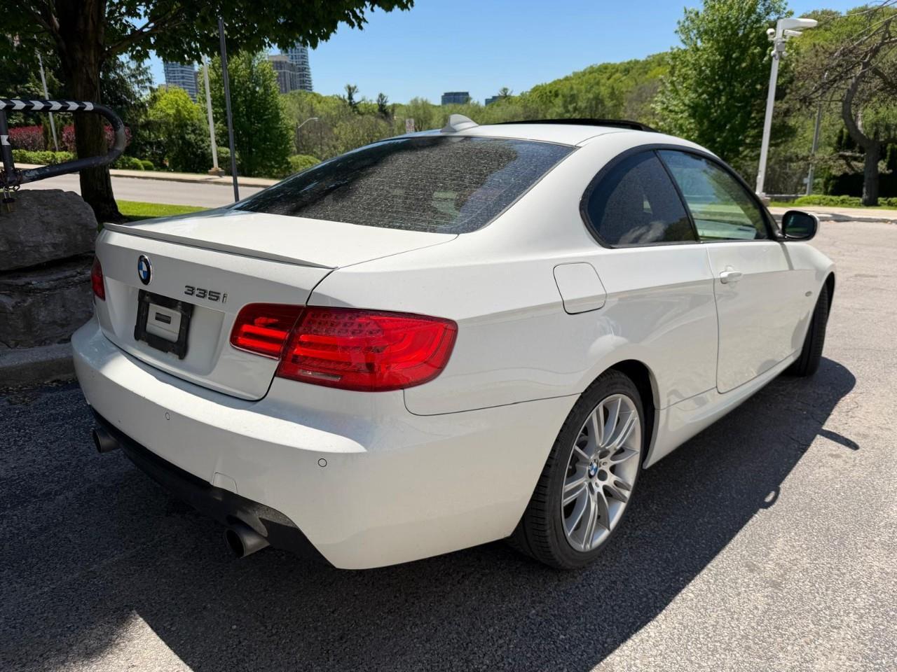 2011 BMW 335 i xDrive 2dr All-Wheel Drive Coupe Photo