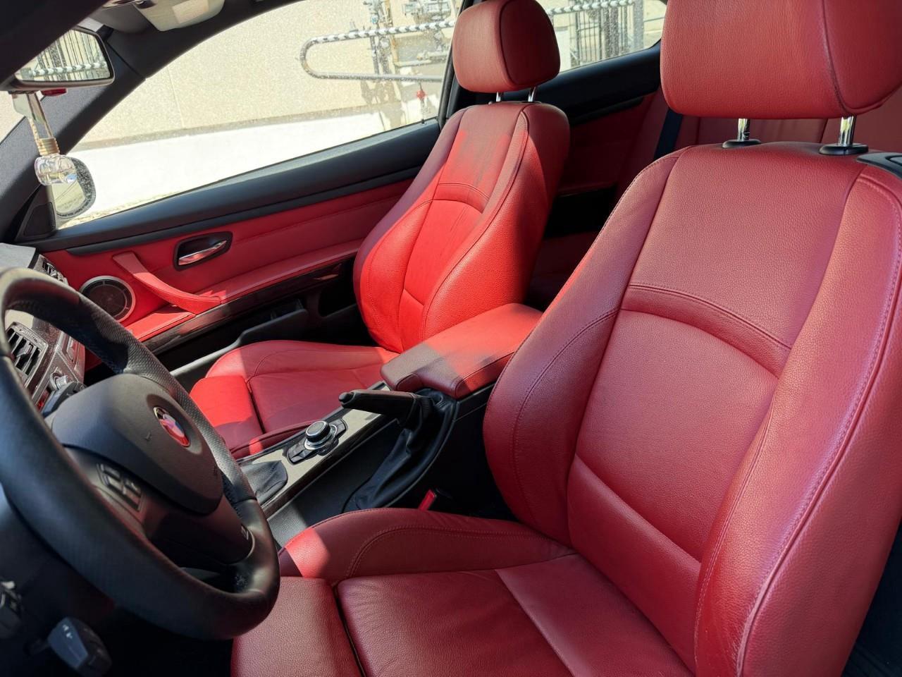 2011 BMW 335 i xDrive 2dr All-Wheel Drive Coupe Photo