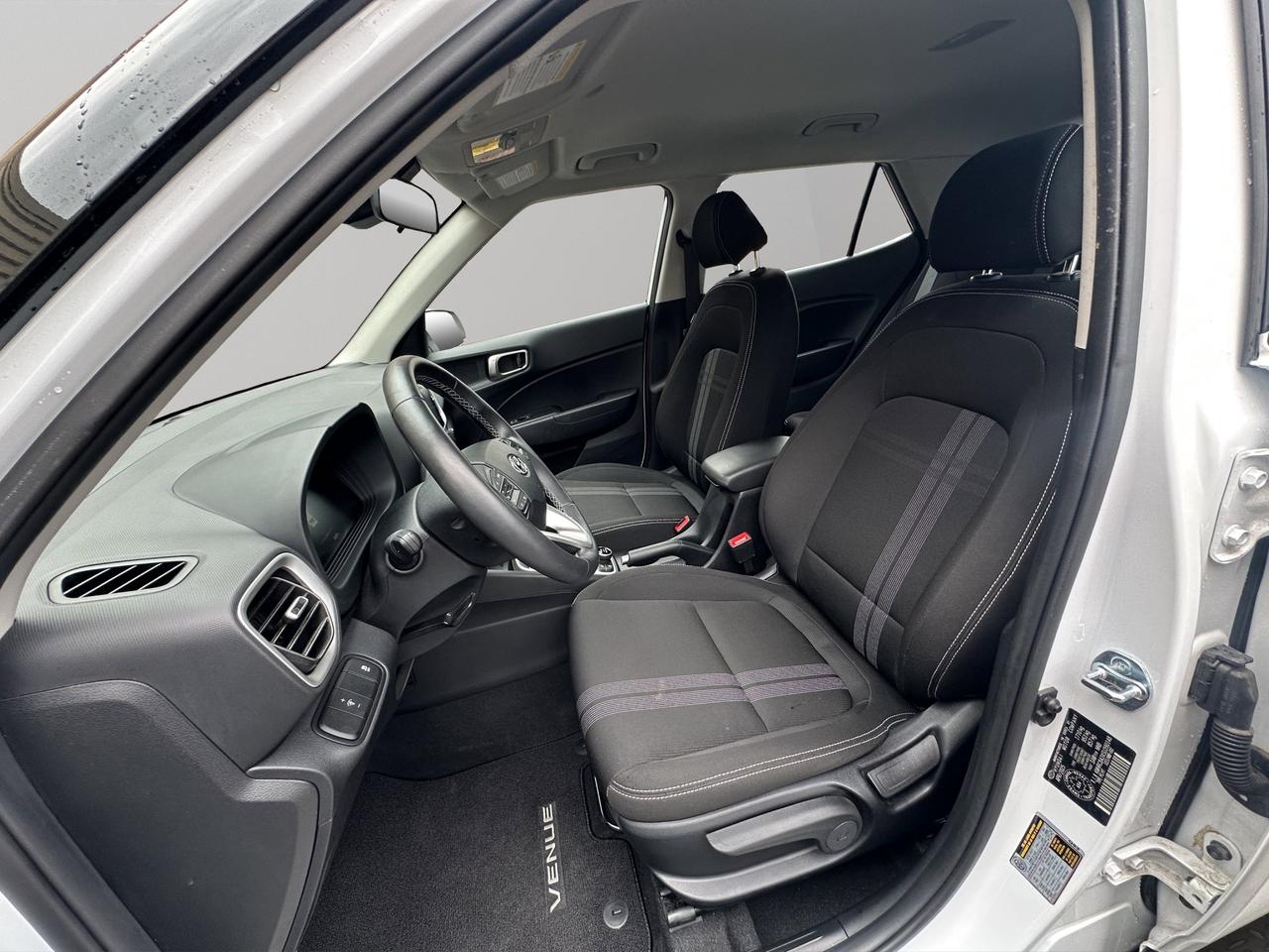 2025 Hyundai Venue PREFERRED Photo