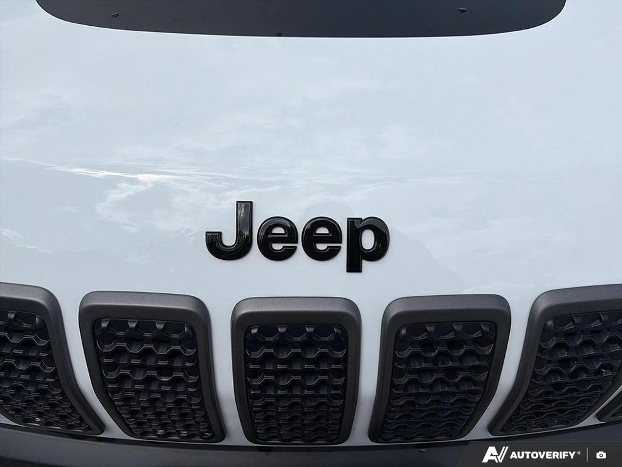 2023 Jeep Cherokee Trailhawk 4dr 4x4 Photo