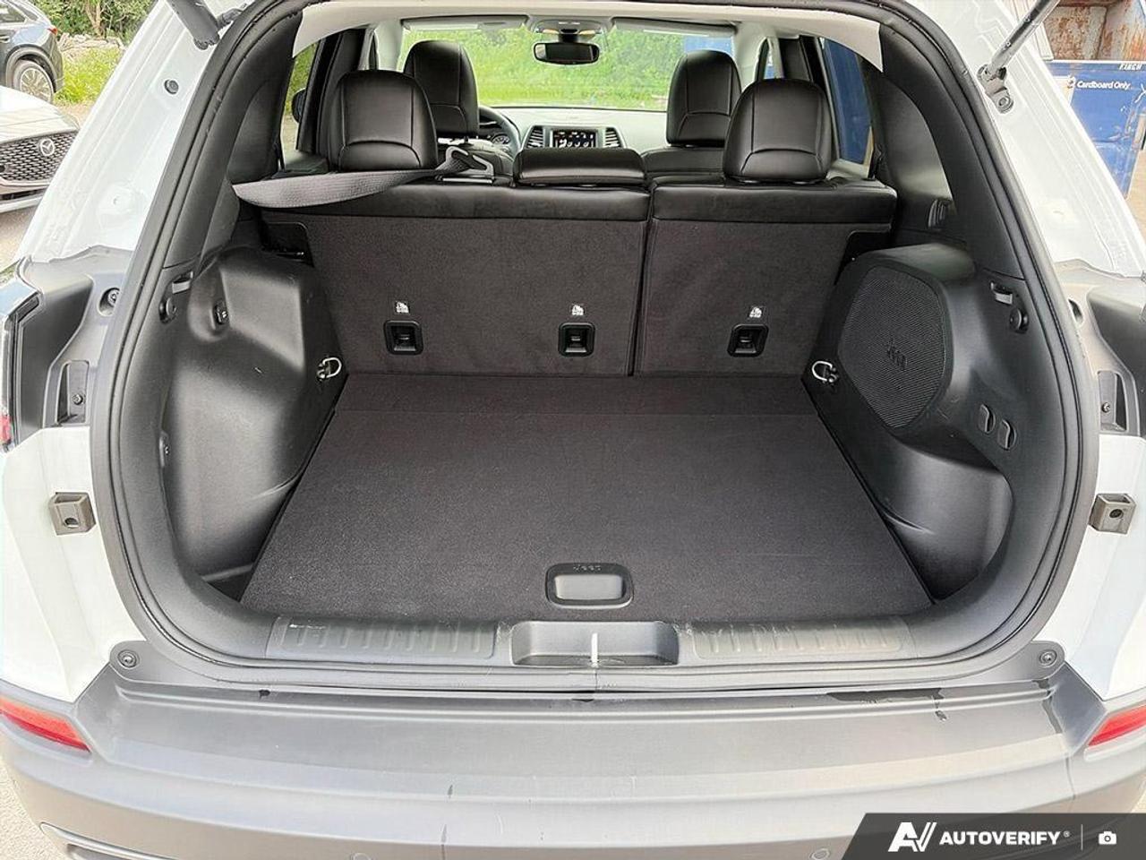 2023 Jeep Cherokee Trailhawk 4dr 4x4 Photo