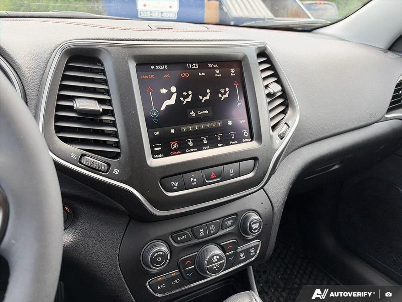 2023 Jeep Cherokee Trailhawk 4dr 4x4 Photo