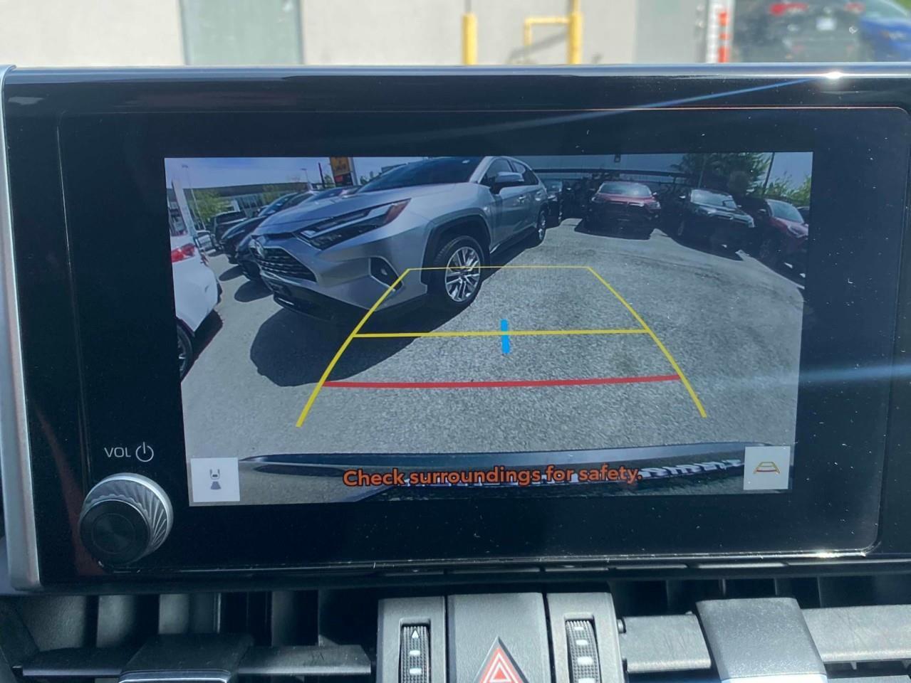 2023 Toyota RAV4 XLE 4dr All-wheel Drive Photo