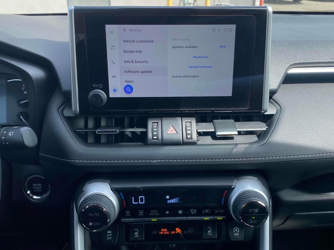 2023 Toyota RAV4 XLE 4dr All-wheel Drive Photo