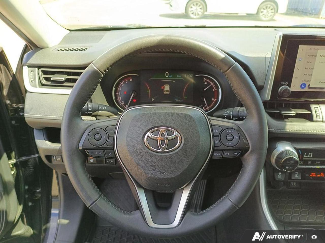 2023 Toyota RAV4 XLE 4dr All-wheel Drive Photo