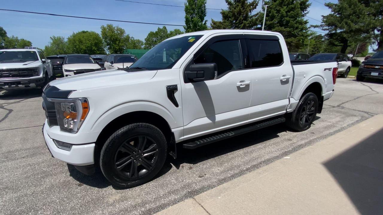 2022 Ford F-150 XLT Photo