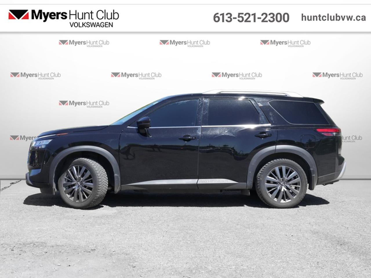 2022 Nissan Pathfinder SL Photo4