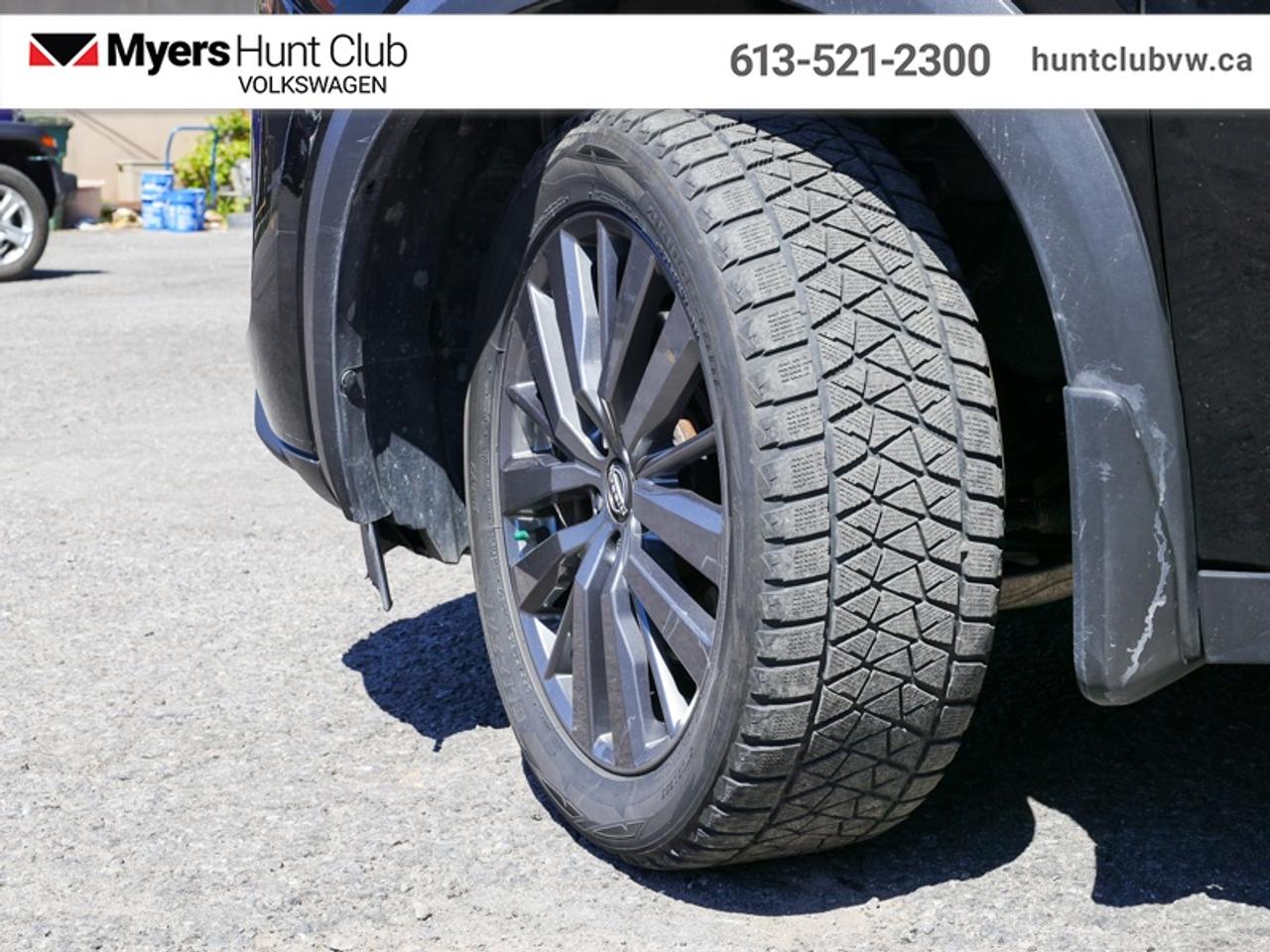 2022 Nissan Pathfinder SL Photo
