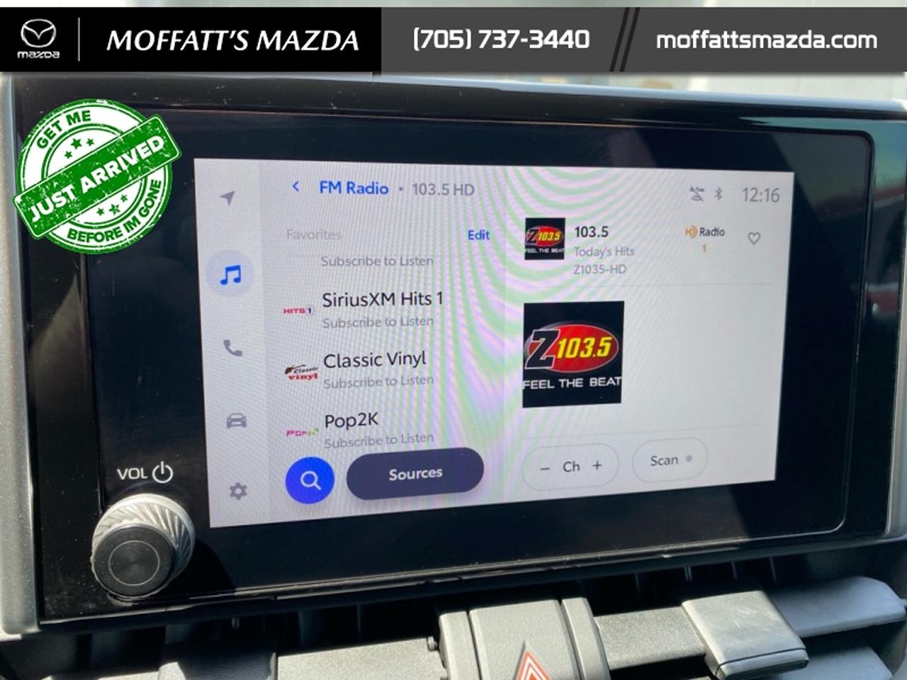 2024 Toyota RAV4 Hybrid SE Photo
