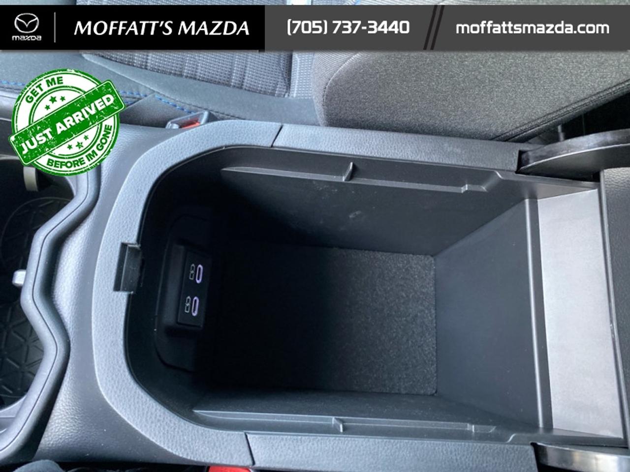 2024 Toyota RAV4 Hybrid SE Photo