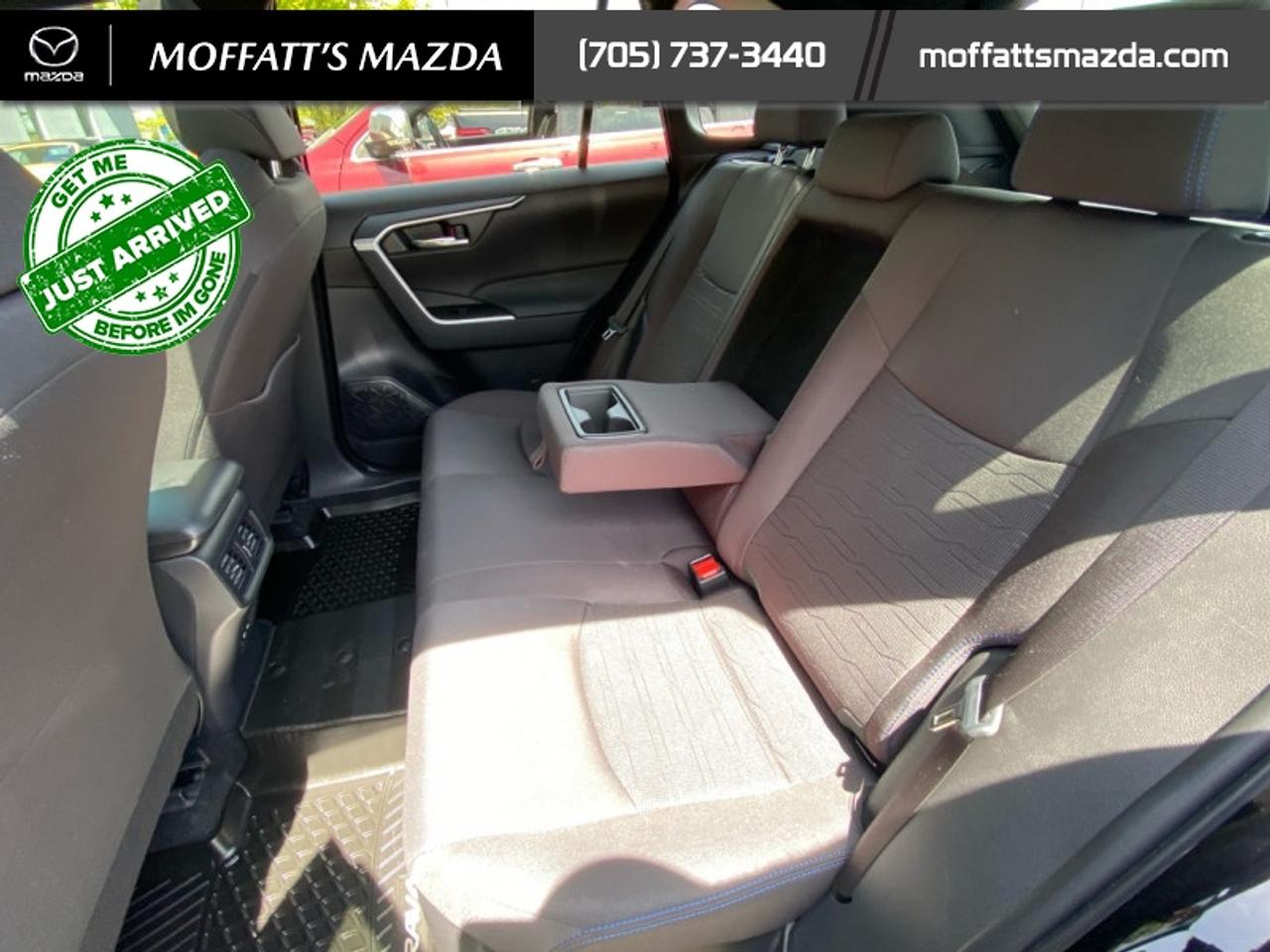 2024 Toyota RAV4 Hybrid SE Photo