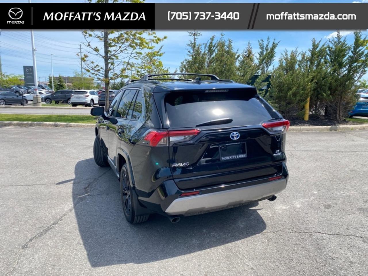 2024 Toyota RAV4 Hybrid SE Photo