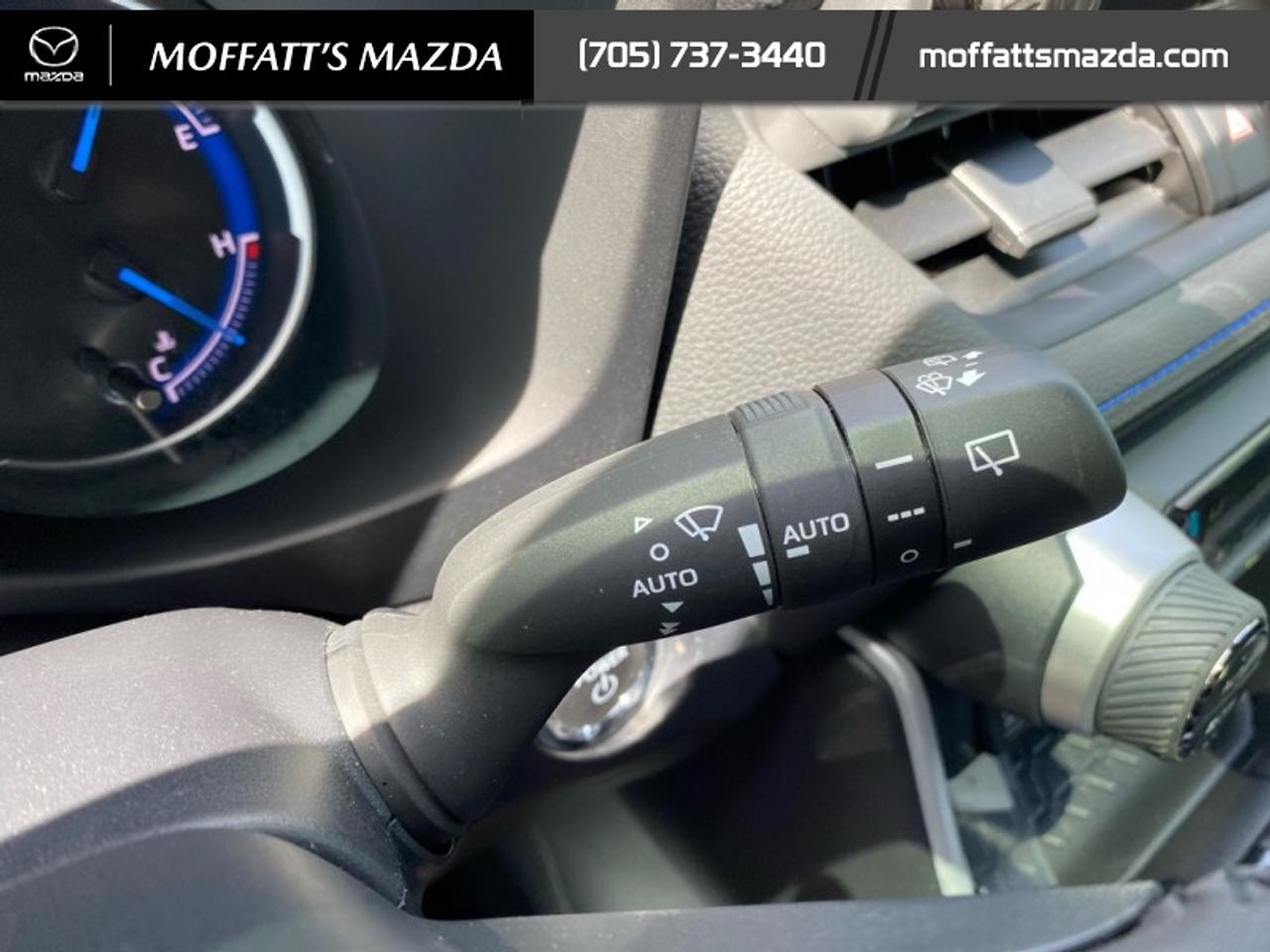 2024 Toyota RAV4 Hybrid SE Photo