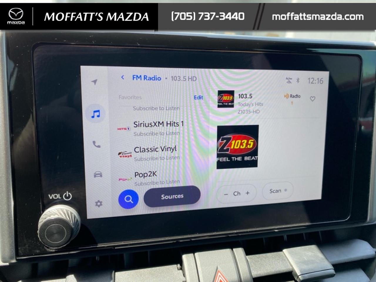 2024 Toyota RAV4 Hybrid SE Photo