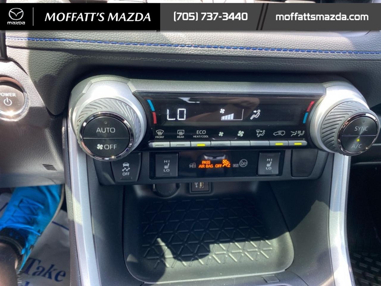 2024 Toyota RAV4 Hybrid SE Photo