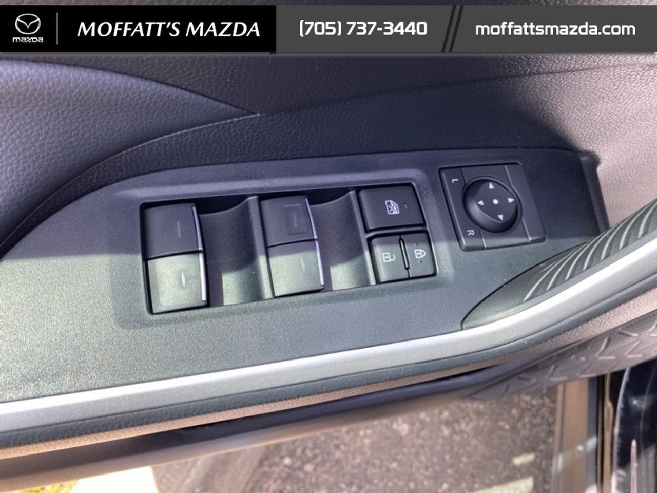 2024 Toyota RAV4 Hybrid SE Photo