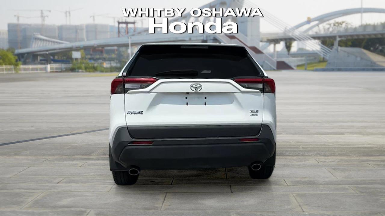 2019 Toyota RAV4 AWD XLE Photo
