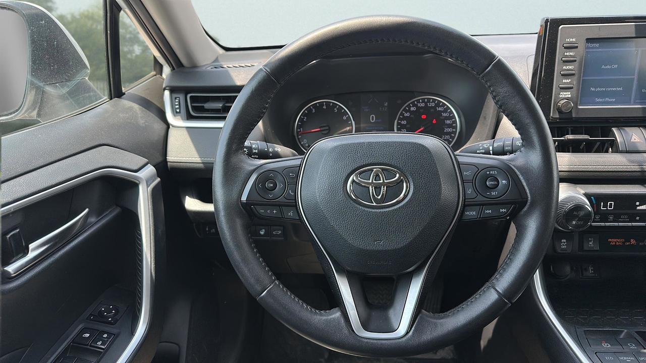 2019 Toyota RAV4 AWD XLE Photo