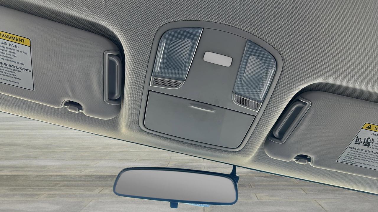 2020 Hyundai Elantra Preferred IVT Photo