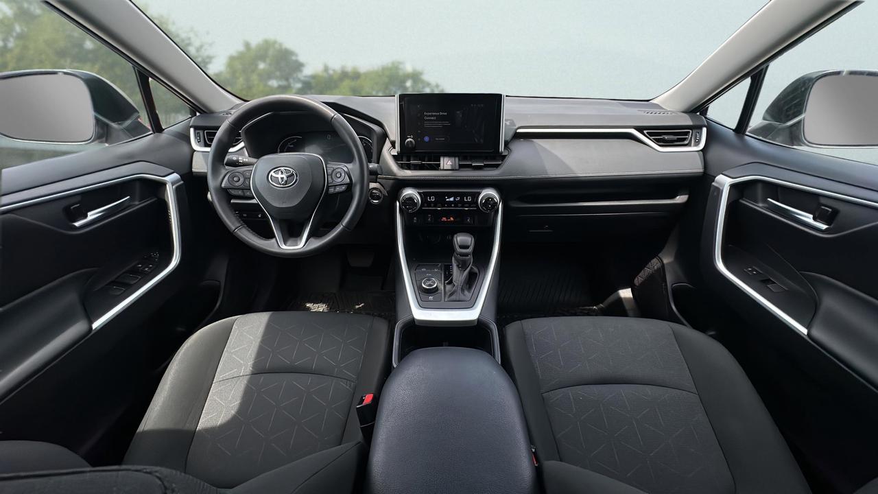 2025 Toyota RAV4 Hybrid  Photo