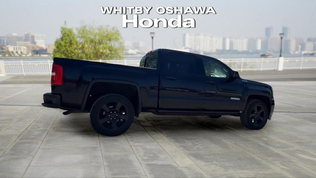 2017 GMC Sierra 1500 4WD Crew Cab 143.5  SLE Photo