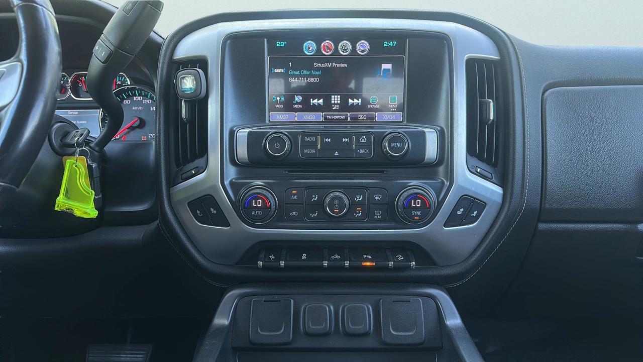 2017 GMC Sierra 1500 4WD Crew Cab 143.5  SLE Photo